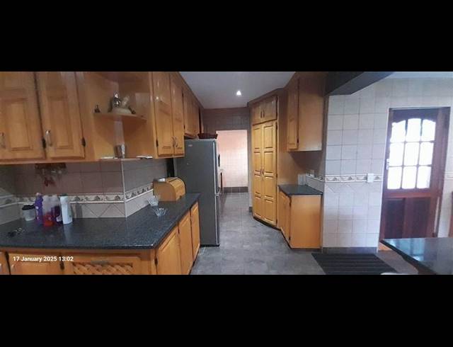 FARM FOR SALE IN RISPARK